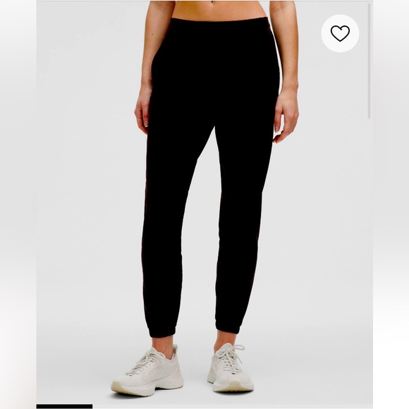 lululemon athletica Adapted State Black Joggers - Picture 1 of 5